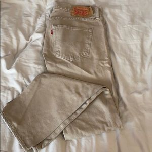 Men’s Khaki Levi Pants